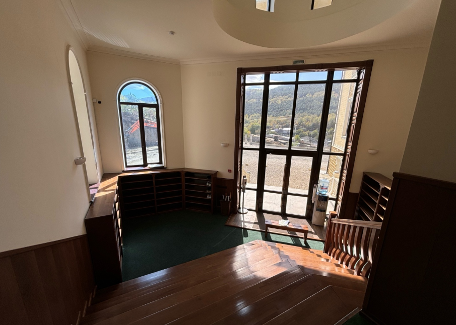 Gallery image 13